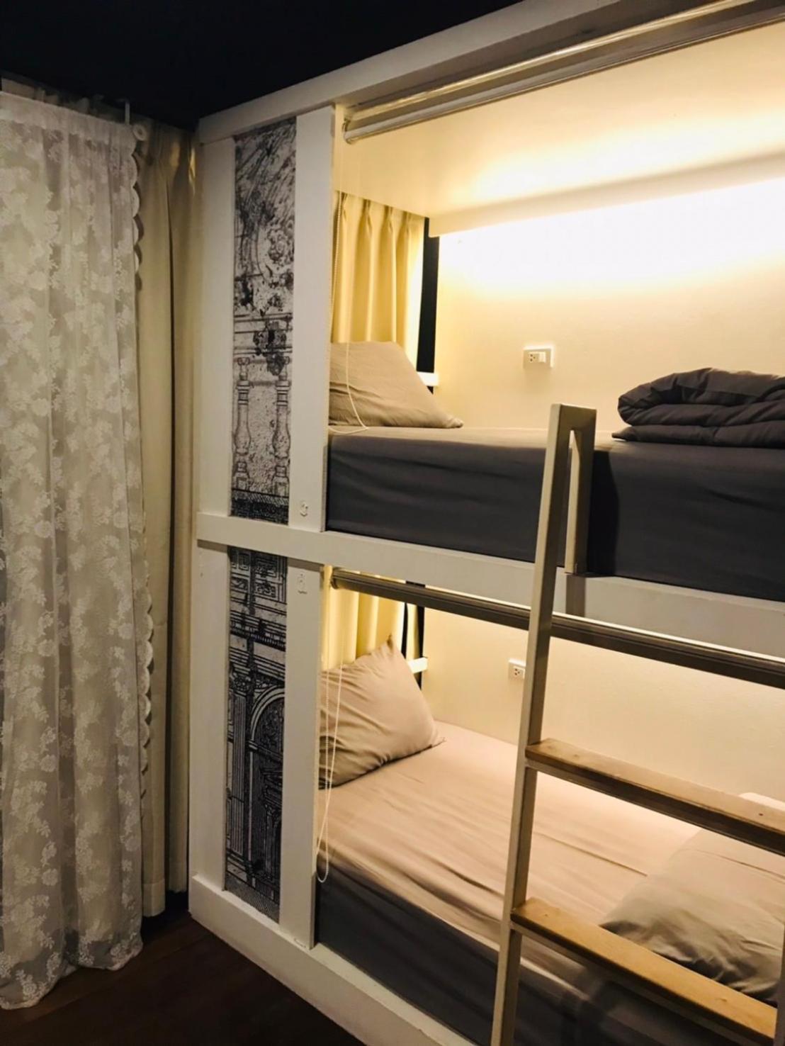 L'atelier Poshtel Phuket Hostel Eksteriør bilde