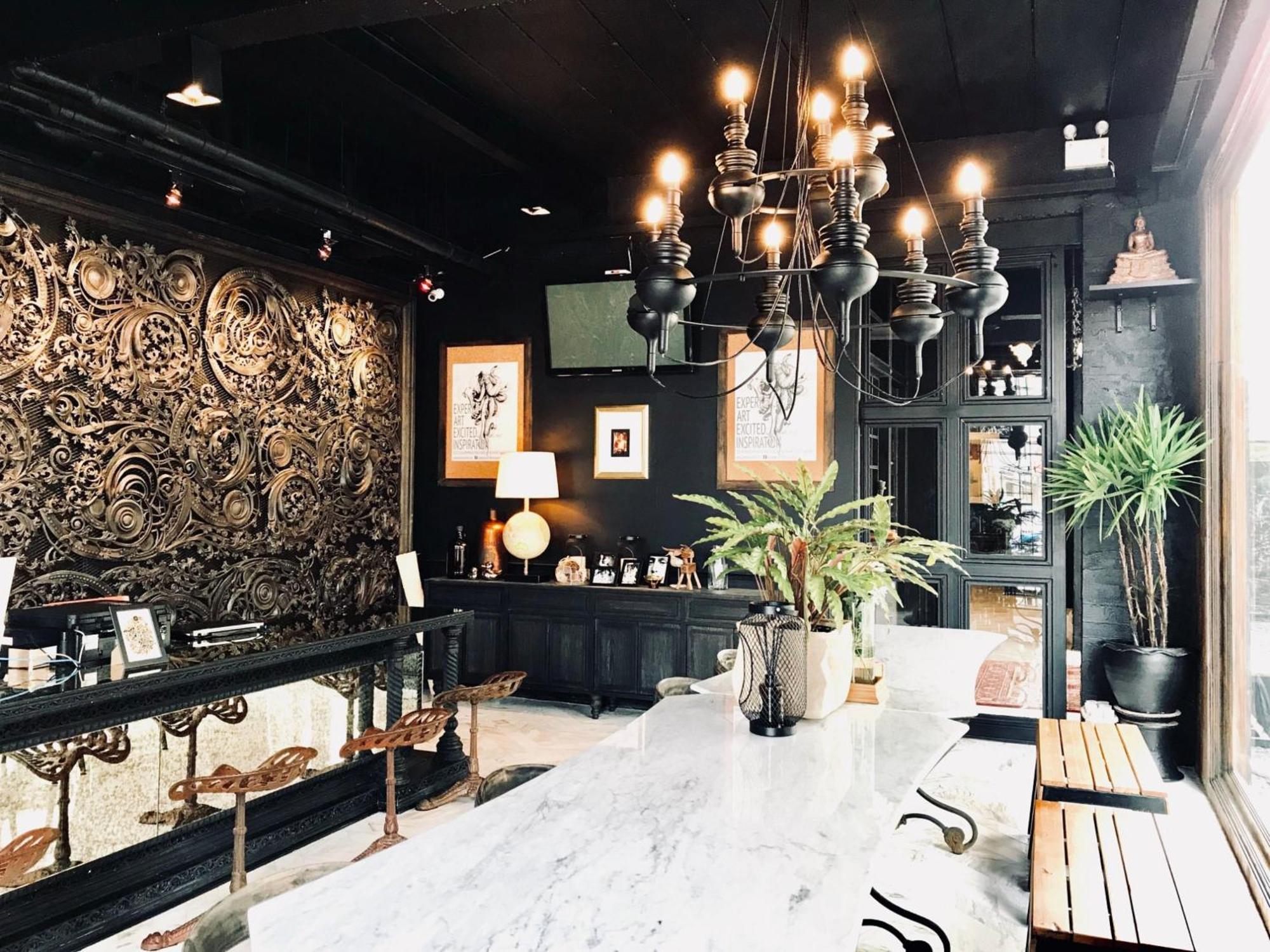 L'atelier Poshtel Phuket Hostel Eksteriør bilde
