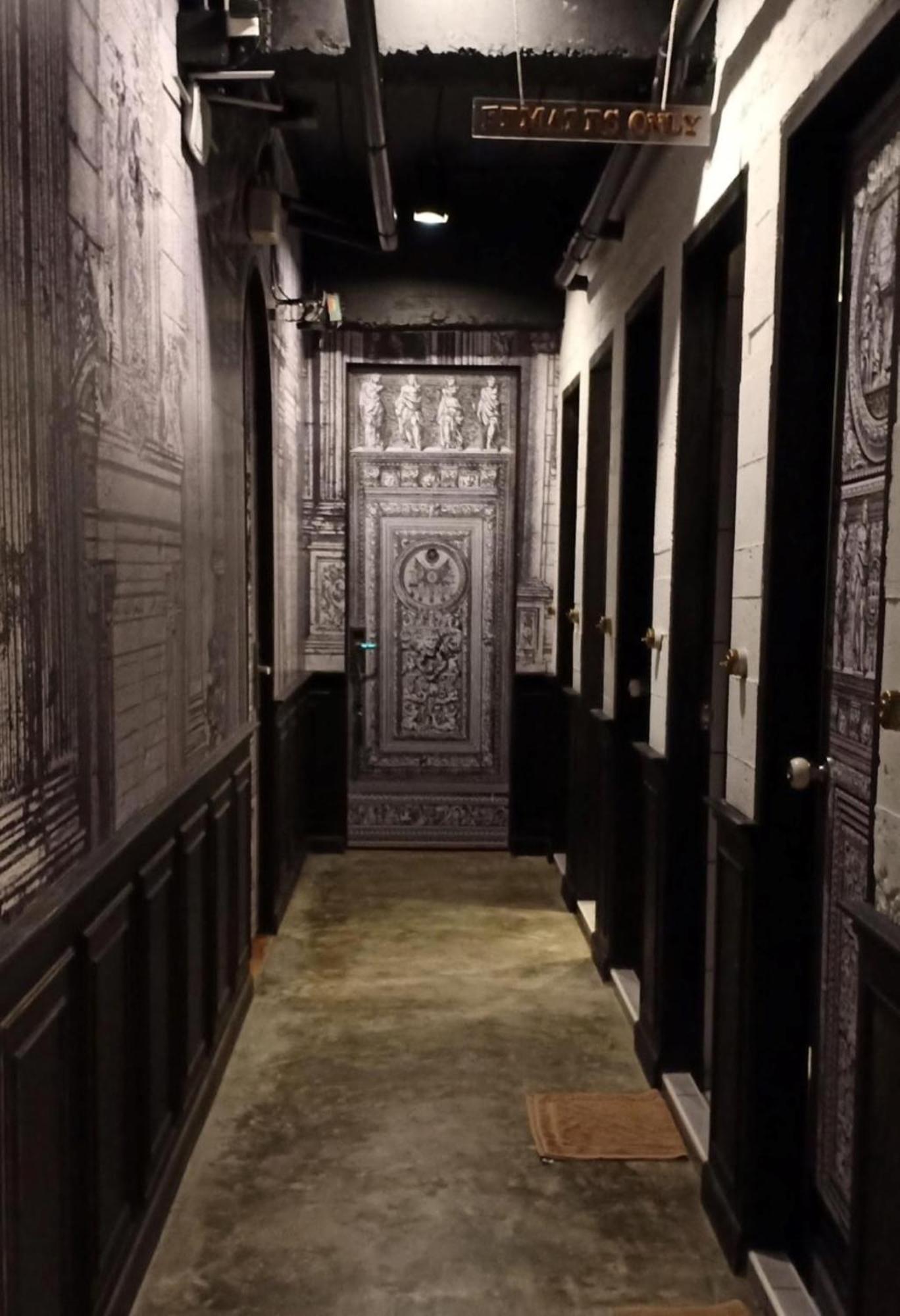 L'atelier Poshtel Phuket Hostel Eksteriør bilde