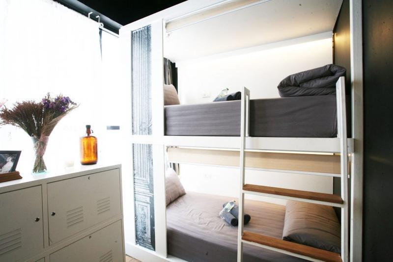 L'atelier Poshtel Phuket Hostel Eksteriør bilde